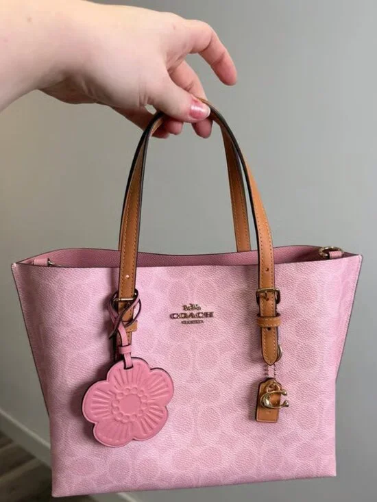 😁🌟COACH Mollie Tote Bag 25 In Signature Powder Pink NWT - Picture 1 of 7